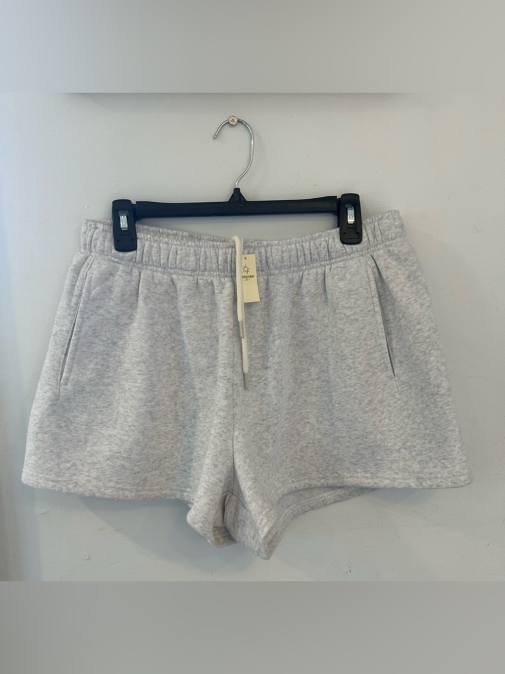 OFFLINE by Aerie Sweat Shorts Women's L Gray Elastic Waist Drawstring Pockets